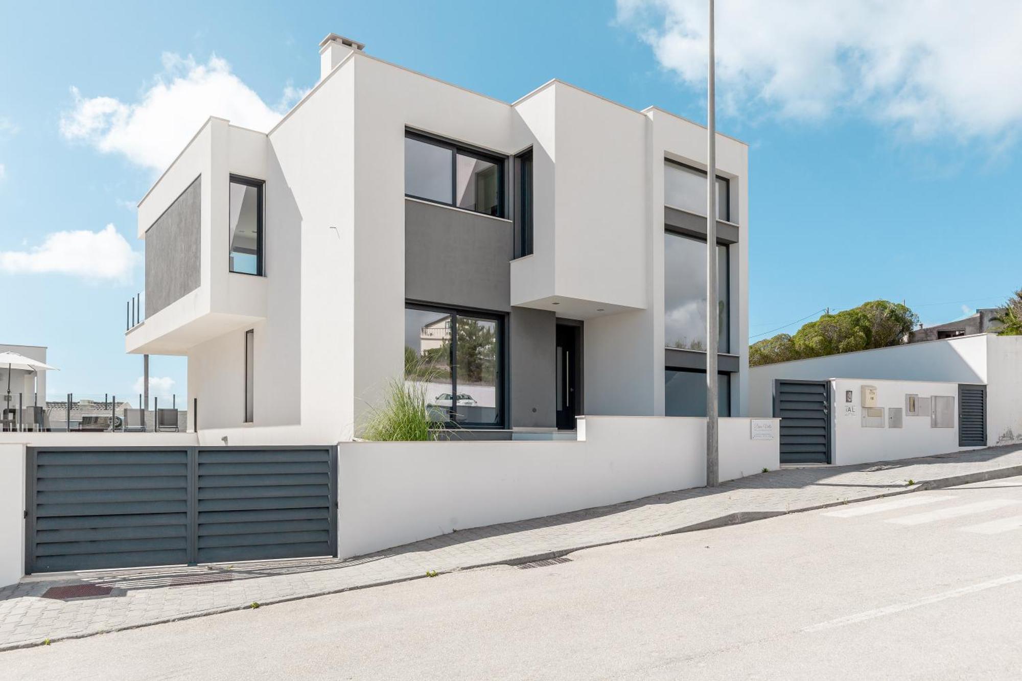 Villa Dino With Ocean View